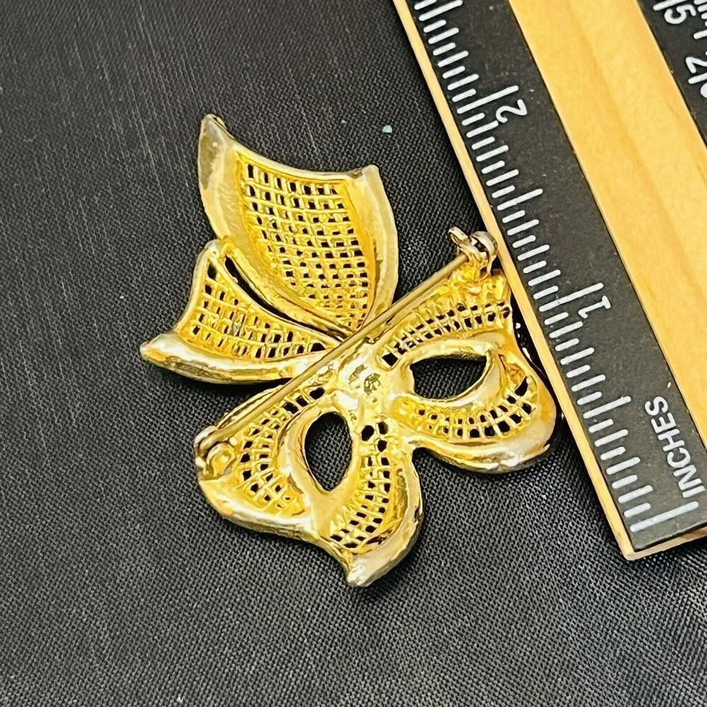 Vintage rhinestone crystal